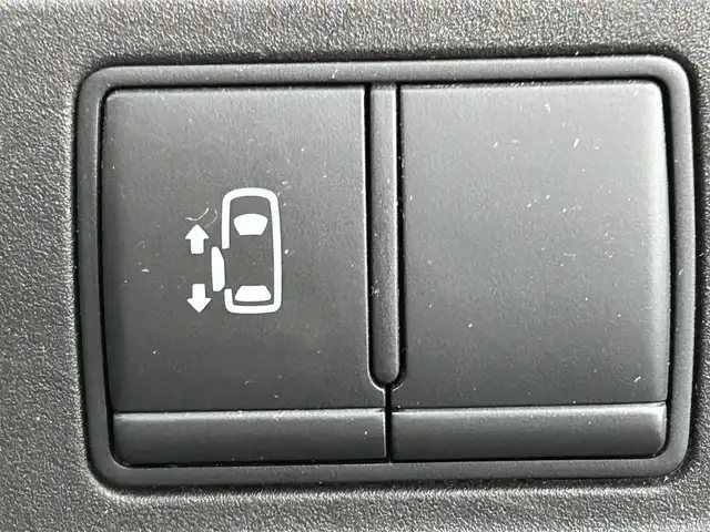 日産 セレナ ハイウェイスター 岡山県 2017(平29)年 7.2万km マルーンレッド 登録時走行距離71620km/社外ナビ/フルセグTV(AM/FM/CD/DVD/Bluetooth)/ALPINE12.8インチフリップダウンモニター/バックカメラ/片側パワースライドドア/ビルトインETC/ドライブレコーダー/ハンズフリーオートスライドドア/クルーズコントロール/アイドリングストップ/ECOモード/横滑り防止装置/プッシュスタート/スマートキー/純正フロアマット/16インチ純正AW