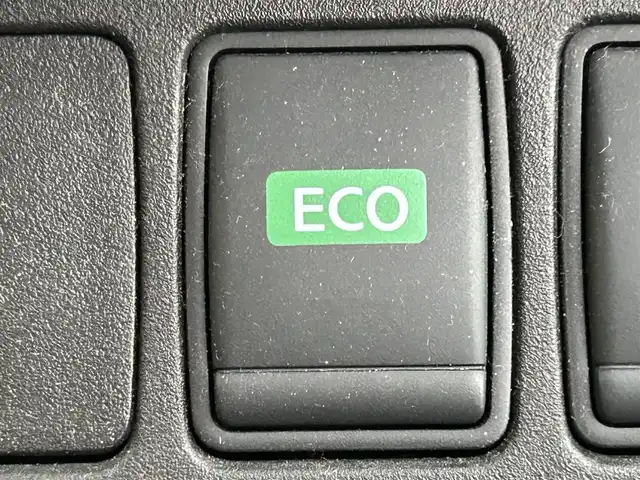 日産 セレナ ハイウェイスター 岡山県 2017(平29)年 7.2万km マルーンレッド 登録時走行距離71620km/社外ナビ/フルセグTV(AM/FM/CD/DVD/Bluetooth)/ALPINE12.8インチフリップダウンモニター/バックカメラ/片側パワースライドドア/ビルトインETC/ドライブレコーダー/ハンズフリーオートスライドドア/クルーズコントロール/アイドリングストップ/ECOモード/横滑り防止装置/プッシュスタート/スマートキー/純正フロアマット/16インチ純正AW