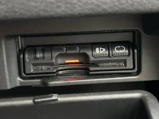 日産 セレナ ハイウェイスター 岡山県 2017(平29)年 7.2万km マルーンレッド 登録時走行距離71620km/社外ナビ/フルセグTV(AM/FM/CD/DVD/Bluetooth)/ALPINE12.8インチフリップダウンモニター/バックカメラ/片側パワースライドドア/ビルトインETC/ドライブレコーダー/ハンズフリーオートスライドドア/クルーズコントロール/アイドリングストップ/ECOモード/横滑り防止装置/プッシュスタート/スマートキー/純正フロアマット/16インチ純正AW