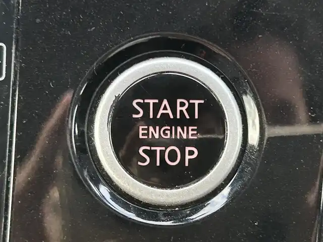 日産 セレナ ハイウェイスター 岡山県 2017(平29)年 7.2万km マルーンレッド 登録時走行距離71620km/社外ナビ/フルセグTV(AM/FM/CD/DVD/Bluetooth)/ALPINE12.8インチフリップダウンモニター/バックカメラ/片側パワースライドドア/ビルトインETC/ドライブレコーダー/ハンズフリーオートスライドドア/クルーズコントロール/アイドリングストップ/ECOモード/横滑り防止装置/プッシュスタート/スマートキー/純正フロアマット/16インチ純正AW