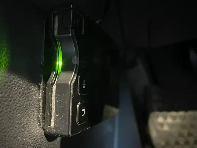 フォルクスワーゲン ポロ ブルーGTブルーモーション 高知県 2014(平26)年 8.6万km 黒 SDナビ/フルセグTV/Bluetootf/ETC/パドルシフト/社外ドライブレコーダー/社外レーダー