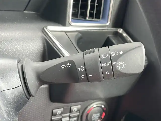 ダイハツ タント カスタム X 千葉県 2021(令3)年 2.1万km ブラックマイカメタリック/シャイニングホワイトパール 社外7インチナビ/DVD再生機能/Bluetooth/フルセグ/バックカメラ/ステアリングスイッチ/スマートアシスト/両側パワースライドドア/フォグランプ/コーナーセンサー/ウィンカーミラー/純正フロアマット/純正アルミ/LEDヘッドライト