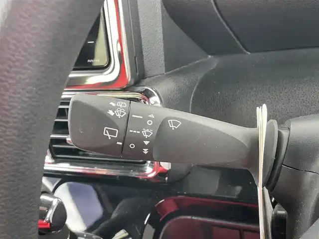 ダイハツ タント カスタム X 千葉県 2021(令3)年 2.1万km ブラックマイカメタリック/シャイニングホワイトパール 社外7インチナビ/DVD再生機能/Bluetooth/フルセグ/バックカメラ/ステアリングスイッチ/スマートアシスト/両側パワースライドドア/フォグランプ/コーナーセンサー/ウィンカーミラー/純正フロアマット/純正アルミ/LEDヘッドライト