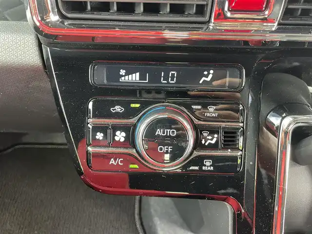 ダイハツ タント カスタム X 千葉県 2021(令3)年 2.1万km ブラックマイカメタリック/シャイニングホワイトパール 社外7インチナビ/DVD再生機能/Bluetooth/フルセグ/バックカメラ/ステアリングスイッチ/スマートアシスト/両側パワースライドドア/フォグランプ/コーナーセンサー/ウィンカーミラー/純正フロアマット/純正アルミ/LEDヘッドライト