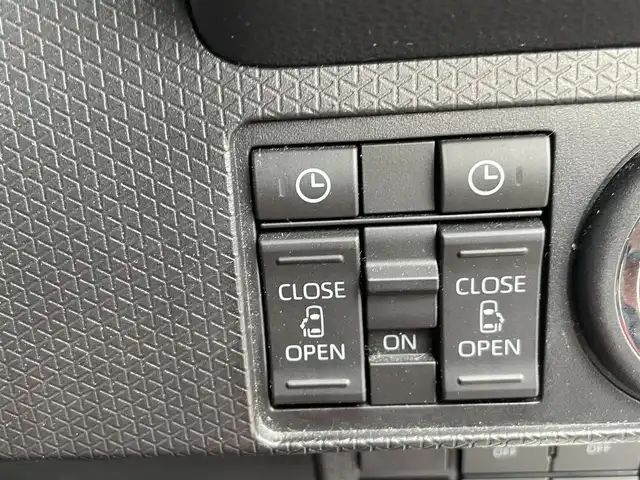 ダイハツ タント カスタム X 千葉県 2021(令3)年 2.1万km ブラックマイカメタリック/シャイニングホワイトパール 社外7インチナビ/DVD再生機能/Bluetooth/フルセグ/バックカメラ/ステアリングスイッチ/スマートアシスト/両側パワースライドドア/フォグランプ/コーナーセンサー/ウィンカーミラー/純正フロアマット/純正アルミ/LEDヘッドライト