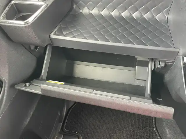 ダイハツ タント カスタム X 千葉県 2021(令3)年 2.1万km ブラックマイカメタリック/シャイニングホワイトパール 社外7インチナビ/DVD再生機能/Bluetooth/フルセグ/バックカメラ/ステアリングスイッチ/スマートアシスト/両側パワースライドドア/フォグランプ/コーナーセンサー/ウィンカーミラー/純正フロアマット/純正アルミ/LEDヘッドライト