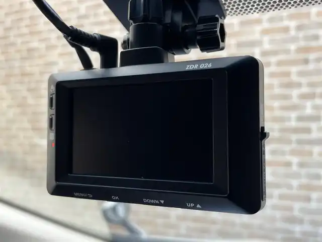 トヨタ アルファードハイブリット 岩手県 2019(令1)年 4.6万km ホワイトパールクリスタルシャイン ４WD/MTモード付AT/両側パワースライドドア/パワーバックドア/100V電源/パワーシート/プリクラッシュセーフティ/レーンアシスト/コーナーセンサー/パーキングサポートブレーキ/ロードサインアシスト/先行車発進告知機能/クルーズコントロール/アイドリングストップ/横滑り防止装置/オートライト/オートハイビーム/オットマン/オールオートパワーウィンドウ/純正ナビ/純正フロアマット/ドライブレコーダー/ETC2.0