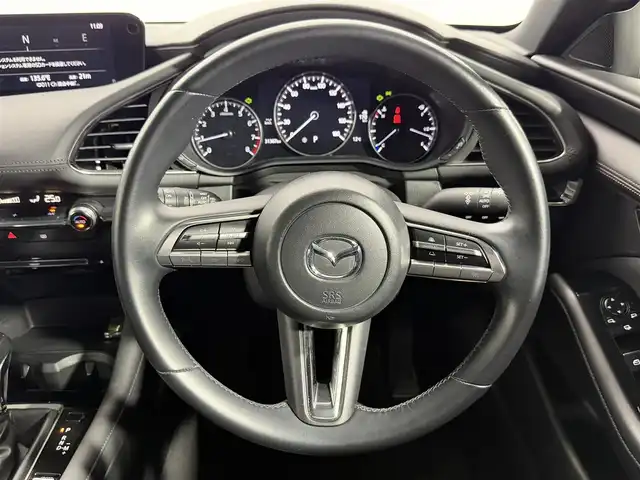 マツダ マツダ３ファストバック 15S ツーリング 大阪府 2019(令1)年 3.2万km スノーフレイクホワイトパールマイカ 純正8.8incナビTV 360カメラ レーダークルコン 衝突軽減ブレーキ レーンアシスト ブラインドSM ヘッドアップディスプレイ オートライト LEDヘッドライト スマートキー プッシュスタート クリアランスソナー ETC