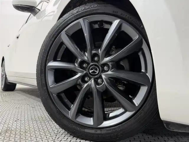 マツダ マツダ３ファストバック 15S ツーリング 大阪府 2019(令1)年 3.2万km スノーフレイクホワイトパールマイカ 純正8.8incナビTV 360カメラ レーダークルコン 衝突軽減ブレーキ レーンアシスト ブラインドSM ヘッドアップディスプレイ オートライト LEDヘッドライト スマートキー プッシュスタート クリアランスソナー ETC