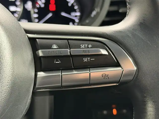 マツダ マツダ３ファストバック 15S ツーリング 大阪府 2019(令1)年 3.2万km スノーフレイクホワイトパールマイカ 純正8.8incナビTV 360カメラ レーダークルコン 衝突軽減ブレーキ レーンアシスト ブラインドSM ヘッドアップディスプレイ オートライト LEDヘッドライト スマートキー プッシュスタート クリアランスソナー ETC