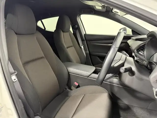 マツダ マツダ３ファストバック 15S ツーリング 大阪府 2019(令1)年 3.2万km スノーフレイクホワイトパールマイカ 純正8.8incナビTV 360カメラ レーダークルコン 衝突軽減ブレーキ レーンアシスト ブラインドSM ヘッドアップディスプレイ オートライト LEDヘッドライト スマートキー プッシュスタート クリアランスソナー ETC