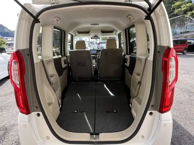 ホンダ Ｎ ＢＯＸ G EX ターボ ホンダセンシング 高知県 2019(令1)年 8.7万km プラチナホワイトパール (株)IDOMが運営する【じしゃロン高知店】の自社ローン専用車両になります。こちらは現金またはオートローンご利用時の価格です。自社ローンご希望の方は別途その旨お申付け下さい