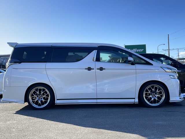 トヨタ ヴェルファイア 2.5Z Aエディデョン ゴールデンアイズ 道東・釧路十勝 2016(平28)年 3.6万km ホワイトパールクリスタルシャイン KUHL/　・レーシングボンネット/　・フロントハーフスポイラー/　・フロントグリル/　・サイドステップ/RAYS20インチアルミホイール/BLITZ車高調/4WD/社外9インチメモリナビ　AVIC-RL99/　(AM/FM/CD/BT)/フルセグTV/バックカメラ/フリップダウンモニター/両側パワースライドドア/パワーバックドア/レザー調シートカバー/前後コーナーセンサー/社外前後ドライブレコーダー/クルーズコントロール/社外ETC/横滑り防止装置/スマートキー/オートライト