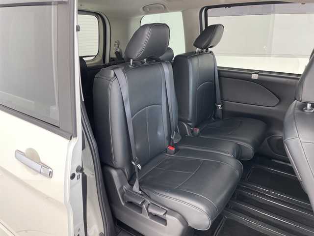 日産 セレナ ハイウェイスター 愛知県 2021(令3)年 6.4万km ブリリアントホワイトパール SDナビ/クルーズコントロール/コーナーセンサー/純正アルミホイール/オートライト/ドライブレコーダー/ETC/衝突軽減システム/フルセグ/CD DVD/Bluetooth/ステアリングスイッチ/スマートキー/プッシュスタート