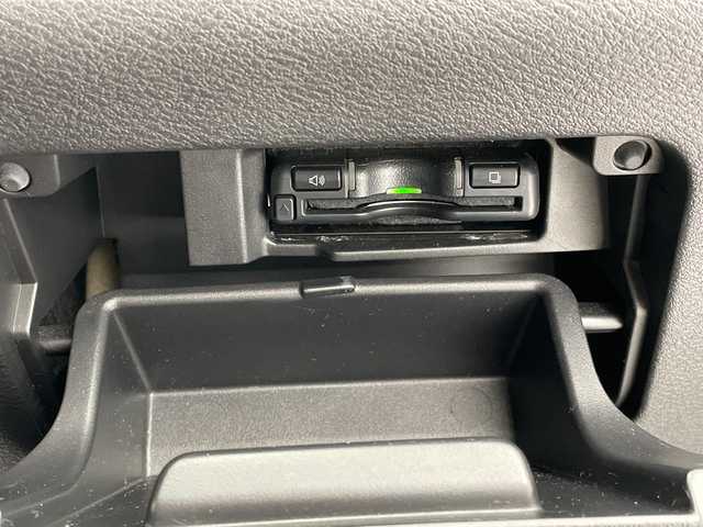 日産 セレナ ハイウェイスター 愛知県 2021(令3)年 6.4万km ブリリアントホワイトパール SDナビ/クルーズコントロール/コーナーセンサー/純正アルミホイール/オートライト/ドライブレコーダー/ETC/衝突軽減システム/フルセグ/CD DVD/Bluetooth/ステアリングスイッチ/スマートキー/プッシュスタート