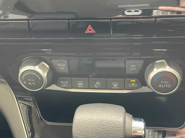 日産 セレナ ハイウェイスター 愛知県 2021(令3)年 6.4万km ブリリアントホワイトパール SDナビ/クルーズコントロール/コーナーセンサー/純正アルミホイール/オートライト/ドライブレコーダー/ETC/衝突軽減システム/フルセグ/CD DVD/Bluetooth/ステアリングスイッチ/スマートキー/プッシュスタート