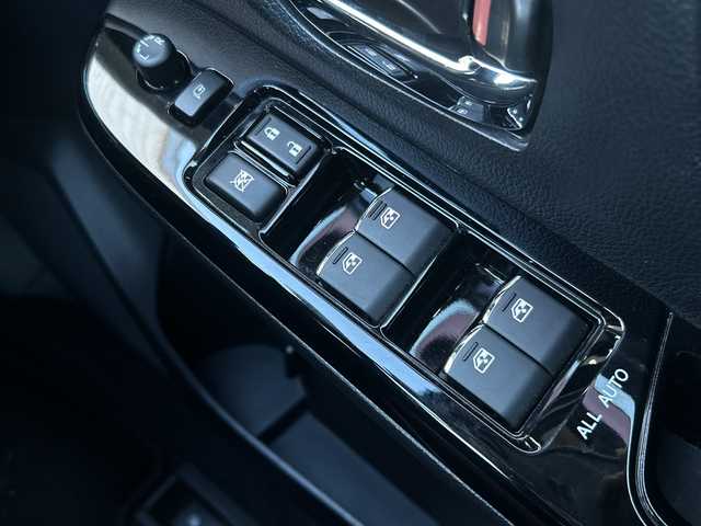 スバル レヴォーグ 2．0STIスポーツアイサイト 富山県 2017(平29)年 3.6万km ラピスブルーP アイサイト/純正SDナビ/型式：CN-LR720D/【CD/DVD/BT/フルセグTV】/バック＆サイドカメラ/クルーズコントロール/レーンキープアシスト/前席パワーシート/D席シートメモリ/前席シートヒーター/横滑り防止装置/ETC2.0/純正アルミホイール/スマートキー×2/プッシュスタート/純正フロアマット