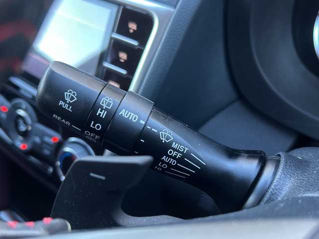 スバル レヴォーグ 2．0STIスポーツアイサイト 富山県 2017(平29)年 3.6万km ラピスブルーP アイサイト/純正SDナビ/型式：CN-LR720D/【CD/DVD/BT/フルセグTV】/バック＆サイドカメラ/クルーズコントロール/レーンキープアシスト/前席パワーシート/D席シートメモリ/前席シートヒーター/横滑り防止装置/ETC2.0/純正アルミホイール/スマートキー×2/プッシュスタート/純正フロアマット