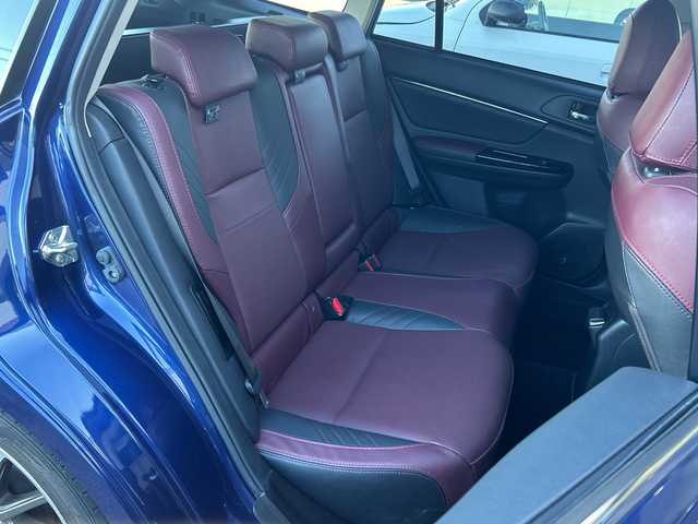 スバル レヴォーグ 2．0STIスポーツアイサイト 富山県 2017(平29)年 3.6万km ラピスブルーP アイサイト/純正SDナビ/型式：CN-LR720D/【CD/DVD/BT/フルセグTV】/バック＆サイドカメラ/クルーズコントロール/レーンキープアシスト/前席パワーシート/D席シートメモリ/前席シートヒーター/横滑り防止装置/ETC2.0/純正アルミホイール/スマートキー×2/プッシュスタート/純正フロアマット