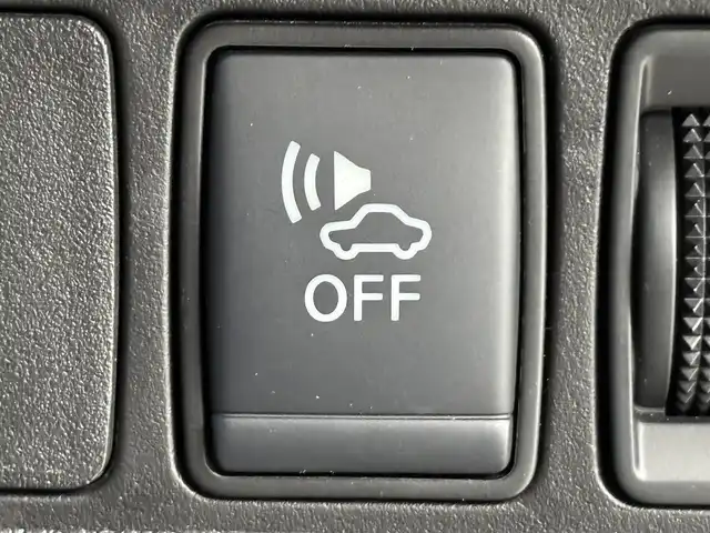 日産 エクストレイル ハイブリッド 20Xi 福岡県 2020(令2)年 6万km ダイヤモンドブラック 純正ナビ／フルセグＴＶ　/全方位カメラ　/ルーフキャリア　/デジタルルームミラー　/ＥＴＣ　/前後ドラレコ　/プロパイロット　/エマージェンシーブレーキ　/レーンキープ　/ＢＳＭ　/パワーバックドア　/シートヒーター/オールモード４×４－ｉシステム/ヒルディセントコントロール/ヒーテッドドアミラー