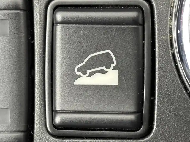 日産 エクストレイル ハイブリッド 20Xi 福岡県 2020(令2)年 6万km ダイヤモンドブラック 純正ナビ／フルセグＴＶ　/全方位カメラ　/ルーフキャリア　/デジタルルームミラー　/ＥＴＣ　/前後ドラレコ　/プロパイロット　/エマージェンシーブレーキ　/レーンキープ　/ＢＳＭ　/パワーバックドア　/シートヒーター/オールモード４×４－ｉシステム/ヒルディセントコントロール/ヒーテッドドアミラー