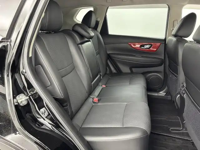 日産 エクストレイル ハイブリッド 20Xi 福岡県 2020(令2)年 6万km ダイヤモンドブラック 純正ナビ／フルセグＴＶ　/全方位カメラ　/ルーフキャリア　/デジタルルームミラー　/ＥＴＣ　/前後ドラレコ　/プロパイロット　/エマージェンシーブレーキ　/レーンキープ　/ＢＳＭ　/パワーバックドア　/シートヒーター/オールモード４×４－ｉシステム/ヒルディセントコントロール/ヒーテッドドアミラー