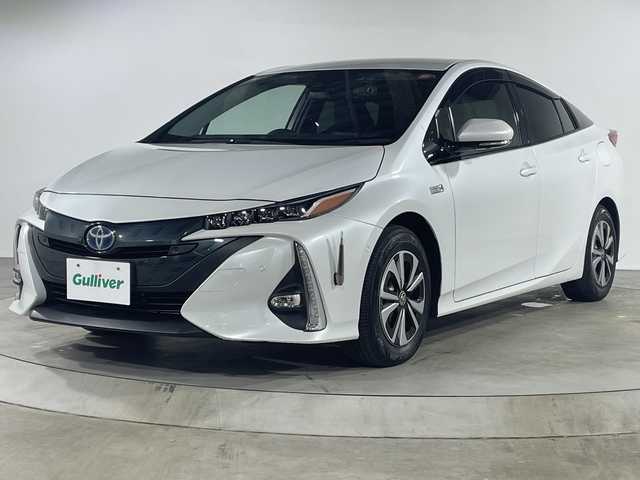 トヨタ プリウス ＰＨＶ A プレミアム 福岡県 2021(令3)年 2.3万km プラチナホワイトパールマイカ 禁煙車/純正9インチメモリーナビゲーション/フルセグテレビ/全方位モニター/レーダークルーズコントロール/本革シート/ドライブレコーダー前後/LEDヘッドライト/ブラインドスポットモニター/ヘッドアップディスプレイ/ハンドルヒーター/パワーシート/オートライト/オートハイビーム/ETC/革巻きステアリング
