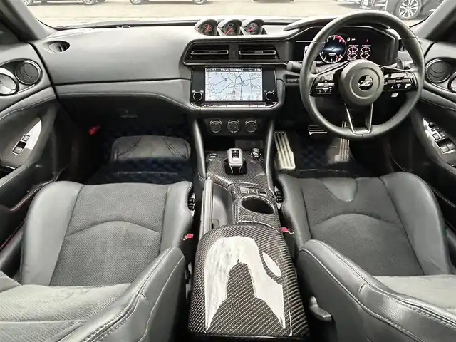 日産 フェアレディ Ｚ バージョンST 新潟県 2022(令4)年 1.1万km ブリリアントホワイトパール/スーパーブラック 2トーン 純正ナビ【フルセグTV/FM・AM/BT】/バックカメラ/BOSEサウンドシステム/インテリジェントクルーズコントロール/踏み間違い衝突防止アシスト/後側方車両検知警報/後退時車両検知警報/DN席シートヒーター/DN席パワーシート/ETC2.0/ドライブレコーダー/LEDヘッドライト/オートライト/革巻きステアリング/ステアリングスイッチ/パドルシフト/スマートキー/プッシュスタート/スペアキー/横滑り防止