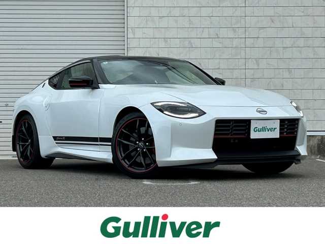 日産 フェアレディ Ｚ バージョンST 新潟県 2022(令4)年 1.1万km ブリリアントホワイトパール/スーパーブラック 2トーン 純正ナビ【フルセグTV/FM・AM/BT】/バックカメラ/BOSEサウンドシステム/インテリジェントクルーズコントロール/踏み間違い衝突防止アシスト/後側方車両検知警報/後退時車両検知警報/DN席シートヒーター/DN席パワーシート/ETC2.0/ドライブレコーダー/LEDヘッドライト/オートライト/革巻きステアリング/ステアリングスイッチ/パドルシフト/スマートキー/プッシュスタート/スペアキー/横滑り防止