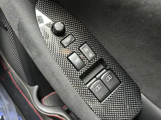 日産 フェアレディ Ｚ バージョンST 新潟県 2022(令4)年 1.1万km ブリリアントホワイトパール/スーパーブラック 2トーン 純正ナビ【フルセグTV/FM・AM/BT】/バックカメラ/BOSEサウンドシステム/インテリジェントクルーズコントロール/踏み間違い衝突防止アシスト/後側方車両検知警報/後退時車両検知警報/DN席シートヒーター/DN席パワーシート/ETC2.0/ドライブレコーダー/LEDヘッドライト/オートライト/革巻きステアリング/ステアリングスイッチ/パドルシフト/スマートキー/プッシュスタート/スペアキー/横滑り防止