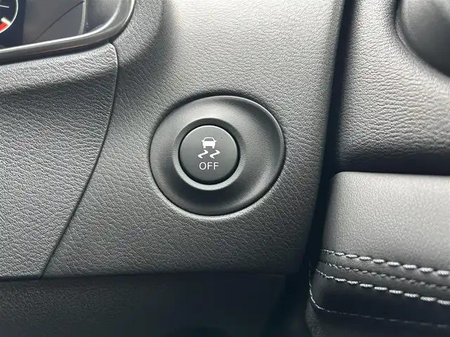 日産 フェアレディ Ｚ バージョンST 新潟県 2022(令4)年 1.1万km ブリリアントホワイトパール/スーパーブラック 2トーン 純正ナビ【フルセグTV/FM・AM/BT】/バックカメラ/BOSEサウンドシステム/インテリジェントクルーズコントロール/踏み間違い衝突防止アシスト/後側方車両検知警報/後退時車両検知警報/DN席シートヒーター/DN席パワーシート/ETC2.0/ドライブレコーダー/LEDヘッドライト/オートライト/革巻きステアリング/ステアリングスイッチ/パドルシフト/スマートキー/プッシュスタート/スペアキー/横滑り防止