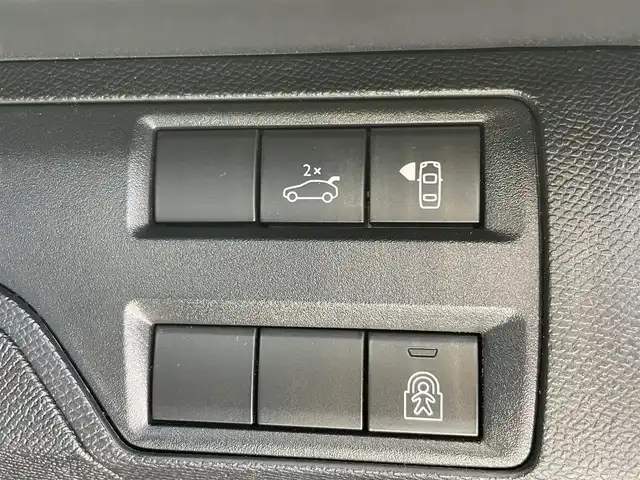 プジョー ３００８ GT ブルー HDi 滋賀県 2019(平31)年 4.4万km BLANC NACRE ファーストクラスパッケージ/・パノラミックガラスルーフ/・フロント360度カメラ/・パークアシスト/・マルチポイントランバーサポート/・運転席メモリー付き電動シート/・前席シートヒーター/ハーフレザーシート/オートテールゲート/純正ナビ/（USB/BT/CarPlay)/アダプティブクルーズコントロール/レーンキープアシスト/ブラインドスポットモニター/パーキングセンサー/インテリジェントハイビーム/ワイヤレス充電/スマートキー/ETC/フルLEDヘッドライト/純正18インチAW