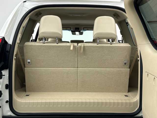 トヨタ ランドクルーザー プラド TX Lパッケージ 愛知県 2023(令5)年 4.9万km ホワイトパールクリスタルシャイン 純正メモリナビ/・フルセグ/・Bluetooth/・AppleCarPlay/・AndroidAuto/トヨタセーフティセンス/　・プリクラッシュセーフティ/　・レーンディパーチャーアラート/　・オートマチックハイビーム/　・レーダークルーズコントロール/サンルーフ/パノラミックビューモニター/バックカメラ/LEDオートライト/フォグランプ/レザーシート/パワーシート/シートヒーター　/エアシート　/純正19インチアルミホイール　/ブラインドスポットモニター/パーキングサポートブレーキ/ルーフレール/クリアランスソナー/スマートキー/ビルドインETC2.0/ヘッドライトウォッシャー/スペアキー