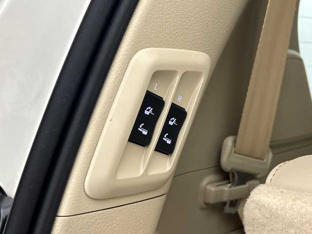 トヨタ ランドクルーザー プラド TX Lパッケージ 愛知県 2023(令5)年 4.9万km ホワイトパールクリスタルシャイン 純正メモリナビ/・フルセグ/・Bluetooth/・AppleCarPlay/・AndroidAuto/トヨタセーフティセンス/　・プリクラッシュセーフティ/　・レーンディパーチャーアラート/　・オートマチックハイビーム/　・レーダークルーズコントロール/サンルーフ/パノラミックビューモニター/バックカメラ/LEDオートライト/フォグランプ/レザーシート/パワーシート/シートヒーター　/エアシート　/純正19インチアルミホイール　/ブラインドスポットモニター/パーキングサポートブレーキ/ルーフレール/クリアランスソナー/スマートキー/ビルドインETC2.0/ヘッドライトウォッシャー/スペアキー