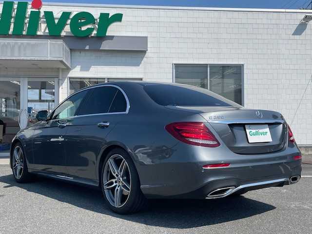 メルセデス・ベンツ Ｅ２５０ アバンギャルド スポーツ 三重県 2018(平30)年 1.9万km セレナイトグレー レザーパッケージ/・ナッパ革シート/・全席シートヒーター/・エアバランスパッケージ/・Burmesterサラウンドサウンドシステム/レーダーセーフティパッケージ/・アクティブディスタンスアシストディストロニック/・アクティブレーンチェンジアシスト/・アクティブエマージェンシーストップアシスト/・アクティブブラインドスポットアシスト/・アクティブレーンキーピングアシスト/・渋滞時緊急ブレーキ機能/・PRE-SAFEインパルスサイド/・PRE-SAFEプラス/・ステアリングパイロット/・アクティブブレーキアシスト/・緊急回避補助システム/・トラフィックサインアシスト/・PRE-SAFE/・PRE-SAFEサウンド/ターボ/純正HDDナビ/フルセグTV/【SD/Bluetooth/USB】/360°カメラシステム/ビルトインETC/ドライブレコーダー/パワートランクリッド/フットトランクオープナー/マルチビームLEDヘッドランプ/アダプティブハイビームアシストプラス/フロント245/40R19インチ純正AW/リア275/35R19インチ純正AW/プッシュスタート/スマートキー/スペアキー/純正フロアマット