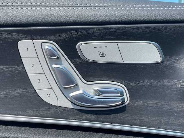 メルセデス・ベンツ Ｅ２５０ アバンギャルド スポーツ 三重県 2018(平30)年 1.9万km セレナイトグレー レザーパッケージ/・ナッパ革シート/・全席シートヒーター/・エアバランスパッケージ/・Burmesterサラウンドサウンドシステム/レーダーセーフティパッケージ/・アクティブディスタンスアシストディストロニック/・アクティブレーンチェンジアシスト/・アクティブエマージェンシーストップアシスト/・アクティブブラインドスポットアシスト/・アクティブレーンキーピングアシスト/・渋滞時緊急ブレーキ機能/・PRE-SAFEインパルスサイド/・PRE-SAFEプラス/・ステアリングパイロット/・アクティブブレーキアシスト/・緊急回避補助システム/・トラフィックサインアシスト/・PRE-SAFE/・PRE-SAFEサウンド/ターボ/純正HDDナビ/フルセグTV/【SD/Bluetooth/USB】/360°カメラシステム/ビルトインETC/ドライブレコーダー/パワートランクリッド/フットトランクオープナー/マルチビームLEDヘッドランプ/アダプティブハイビームアシストプラス/フロント245/40R19インチ純正AW/リア275/35R19インチ純正AW/プッシュスタート/スマートキー/スペアキー/純正フロアマット