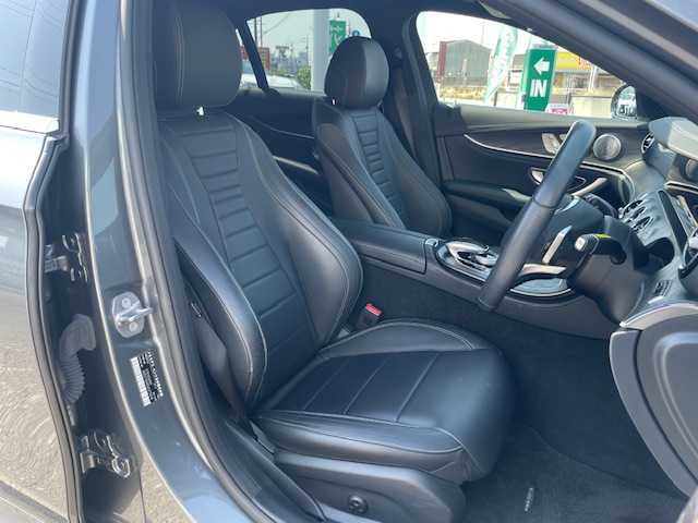 メルセデス・ベンツ Ｅ２５０ アバンギャルド スポーツ 三重県 2018(平30)年 1.9万km セレナイトグレー レザーパッケージ/・ナッパ革シート/・全席シートヒーター/・エアバランスパッケージ/・Burmesterサラウンドサウンドシステム/レーダーセーフティパッケージ/・アクティブディスタンスアシストディストロニック/・アクティブレーンチェンジアシスト/・アクティブエマージェンシーストップアシスト/・アクティブブラインドスポットアシスト/・アクティブレーンキーピングアシスト/・渋滞時緊急ブレーキ機能/・PRE-SAFEインパルスサイド/・PRE-SAFEプラス/・ステアリングパイロット/・アクティブブレーキアシスト/・緊急回避補助システム/・トラフィックサインアシスト/・PRE-SAFE/・PRE-SAFEサウンド/ターボ/純正HDDナビ/フルセグTV/【SD/Bluetooth/USB】/360°カメラシステム/ビルトインETC/ドライブレコーダー/パワートランクリッド/フットトランクオープナー/マルチビームLEDヘッドランプ/アダプティブハイビームアシストプラス/フロント245/40R19インチ純正AW/リア275/35R19インチ純正AW/プッシュスタート/スマートキー/スペアキー/純正フロアマット