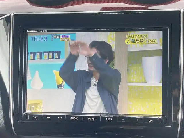 スズキ スイフト スポーツ セーフティPKG 島根県 2018(平30)年 5.9万km プレミアムシルバーメタリック 社外SDナビ(CD/DVD/BT/フルセグ)/バックカメラ/ETC/衝突被害軽減ブレーキ/車線逸脱警告/クルーズコントロール/オートライト/パドルシフト/運転席シートヒーター/取扱説明書/保証書/スペアキー×1
