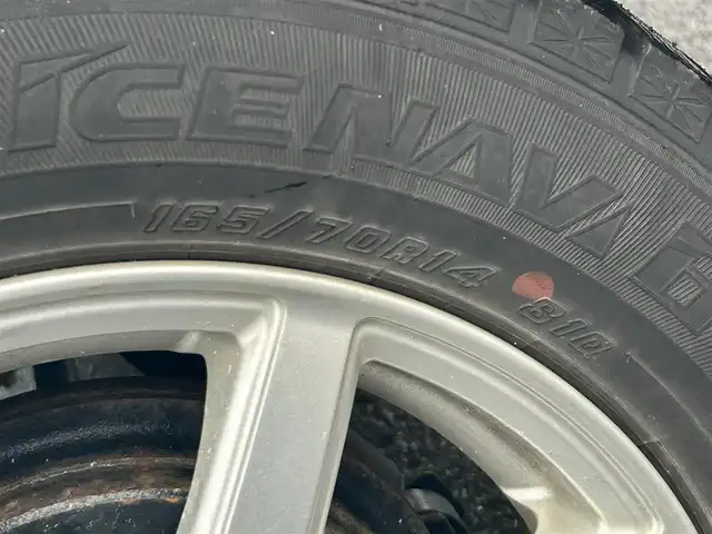 トヨタ ヴィッツ F スマイルエディション 岩手県 2012(平24)年 14.1万km ブラックマイカ ４WD/メモリナビ/　　CD/フルセグ/バックカメラ/スマートキー/ETC