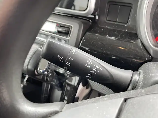 スズキ スペーシア カスタム HYBRID GS 大阪府 2018(平30)年 9.1万km ピュアホワイトP (株)IDOMが運営する【じしゃロン東大阪店】の自社ローン専用車両になります。こちらは現金またはオートローンご利用時の価格です。自社ローンご希望の方は別途その旨お申付け下さい/カロッツェリアメモリーナビ【AVIC-RZ901ZS】/バックカメラ/片側パワースライドドア/後ソナー/アイドリングストップ/衝突被害軽減ブレーキ/車線逸脱警報/横滑り防止/ステアリングスイッチ/運転席シートヒーター/LEDヘッドライト/フォグ/オートエアコン/オートライト/社外14インチアルミ（スタッドレス）/純正14インチアルミ積み込みあり