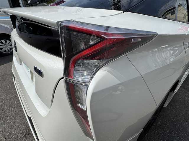 トヨタ プリウス S ツーリングセレクション 愛知県 2016(平28)年 14.6万km ホワイトパールクリスタルシャイン ユーザー買取車/禁煙車/モデリスタエアロ　F.S.Rアンダー/純正ナビ/フルセグTV DSZT-YC4T/黒革シート/バックカメラ/ビルトインETC/純正リモコンエンジンスターター/取説/手帳/保証書/D/N席　シートヒーター