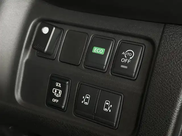 日産 セレナ ハイウェイスター プロパイロットED 福岡県 2016(平28)年 5.6万km ブリリアントホワイトパール 2トーン プロパイロット純正9型ナビゲーション（CD/DVD/フルセグ/BT)両側パワースライドドアエマージェンシーブレーキレーンキープアシストバックカメラLEDヘッドライト/オートライト純正AWプッシュスタートETC