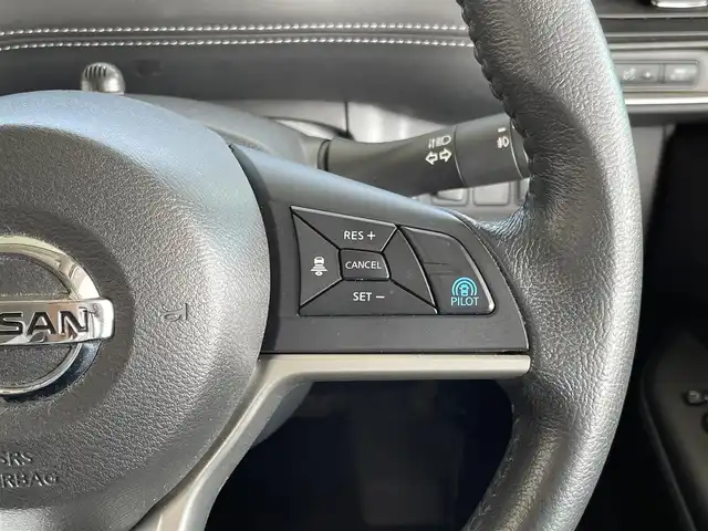 日産 セレナ ハイウェイスター プロパイロットED 福岡県 2016(平28)年 5.6万km ブリリアントホワイトパール 2トーン プロパイロット純正9型ナビゲーション（CD/DVD/フルセグ/BT)両側パワースライドドアエマージェンシーブレーキレーンキープアシストバックカメラLEDヘッドライト/オートライト純正AWプッシュスタートETC