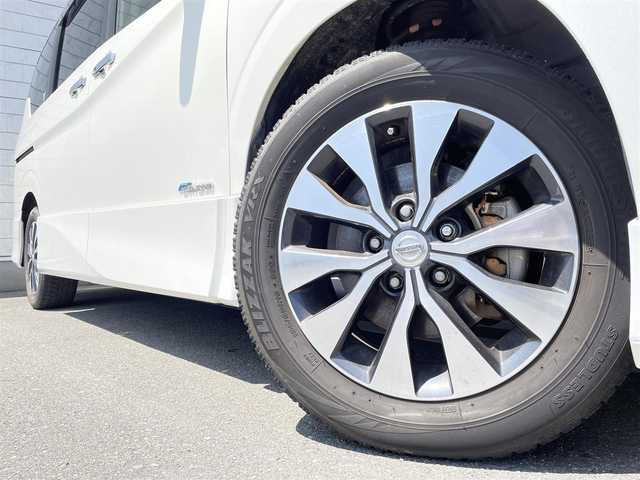 日産 セレナ ハイウェイスター プロパイロットED 福岡県 2016(平28)年 5.6万km ブリリアントホワイトパール 2トーン プロパイロット純正9型ナビゲーション（CD/DVD/フルセグ/BT)両側パワースライドドアエマージェンシーブレーキレーンキープアシストバックカメラLEDヘッドライト/オートライト純正AWプッシュスタートETC