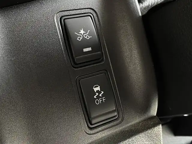 日産 セレナ ハイウェイスター プロパイロットED 福岡県 2016(平28)年 5.6万km ブリリアントホワイトパール 2トーン プロパイロット純正9型ナビゲーション（CD/DVD/フルセグ/BT)両側パワースライドドアエマージェンシーブレーキレーンキープアシストバックカメラLEDヘッドライト/オートライト純正AWプッシュスタートETC