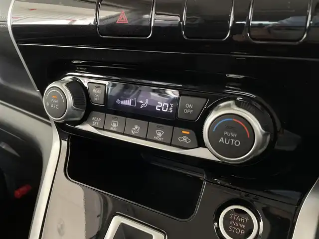 日産 セレナ ハイウェイスター プロパイロットED 福岡県 2016(平28)年 5.6万km ブリリアントホワイトパール 2トーン プロパイロット純正9型ナビゲーション（CD/DVD/フルセグ/BT)両側パワースライドドアエマージェンシーブレーキレーンキープアシストバックカメラLEDヘッドライト/オートライト純正AWプッシュスタートETC
