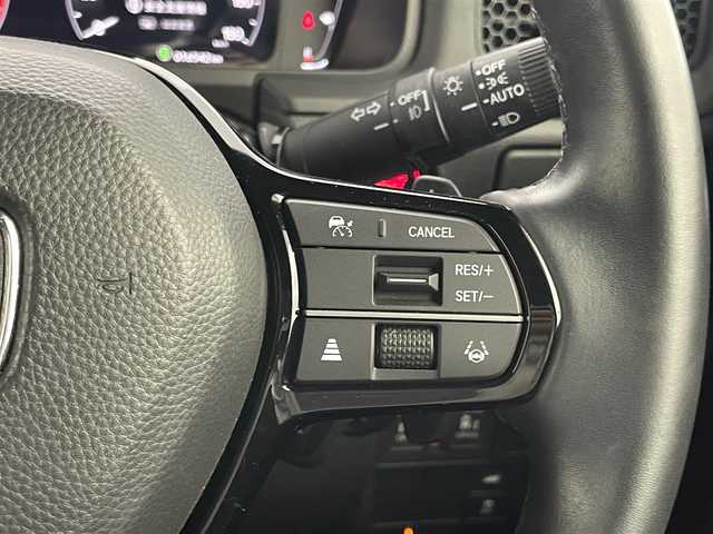 ホンダ ステップワゴン スパーダ 埼玉県 2023(令5)年 1.7万km プラチナホワイトパール 純正９インチナビ　フリップダウンモニター　バックカメラ　アダクティブクルーズコントロール　ＢＳＭ　シートヒーター　ＨＤＭＩ　前後ドラレコ　ビルトインＥＴＣ２．０　両側パワースライドドア　　地デジＴＶ