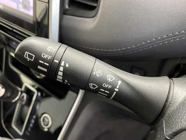 日産 セレナ ハイウェイスター 鹿児島県 2020(令2)年 6.4万km ブリリアントホワイトパール 純正10インチナビ/（AM/FM/CD/DVD/Bluetooth）/フリップダウンモニター/バックカメラ/エマージェンシーブレーキ/クルーズコントロール/ブラインドスポットモニター/ドライブレコーダー/革巻きステアリング/ステアリングリモコン/LEDオートライト/フォグランプ/両側パワースライドドア/コーナーセンサー/電格ミラー/プッシュスタート/スマートキー/純正フロアマット