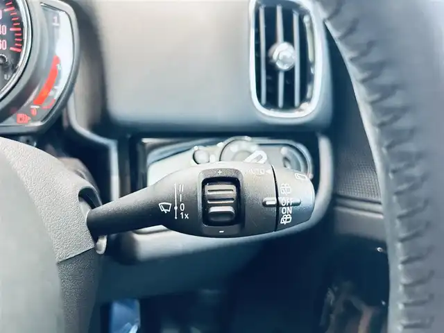 ＭＩＮＩ ミニ クロスオーバー クーパー D コーンウォールED 大阪府 2020(令2)年 1.6万km ミッドナイト・ブラック・メタリック ペッパーP/インテリジェントセーフティ/ワンオーナー/ハーフレザー/HUD/純正ナビ/バックカメラ/純正18インチAW/LEDヘッドライト/電動リアゲート/クリアランスソナー/ETC/ドラレコ
