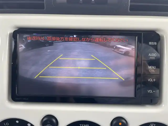 トヨタ ＦＪクルーザー 熊本県 2015(平27)年 6.7万km ホワイト 純正ナビ/（CD・DVD・フルセグTV・BTオーディオ・SD）/バックカメラ/ETC/ドライブレコーダー/HFULLCROSS・17インチAW/背面タイヤハードカバー/フォグライト/サイドステップ/ステアリングスイッチ/横滑り防止装置/純正フロアマット/純正ドアバイザー/新車保証書/取扱説明書/スペアキー×2本